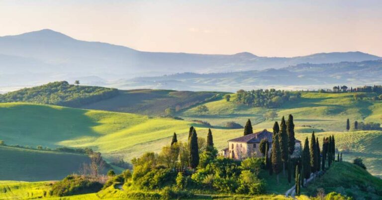 Tired of the Liberals? Italy’s Got the Red Carpet Out