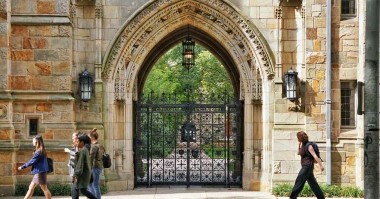 Yale Students Volunteer To Stop Eating in Support of Palestine