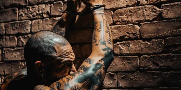 Democrats Fight To Coddle Deported Gang Members