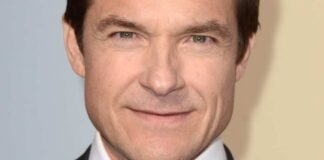 Kathy Hutchins / Shutterstock.com