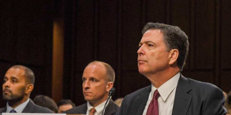 James Comey’s Bizarre Confession Leaves Critics Stunned James Comey’s Bizarre Confession Leaves Critics Stunned